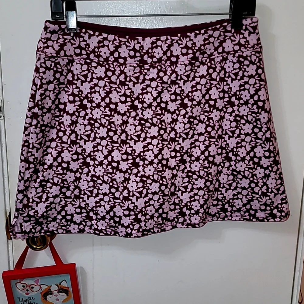 Tranquility skort purple flowers all over print stretchable pull on B8